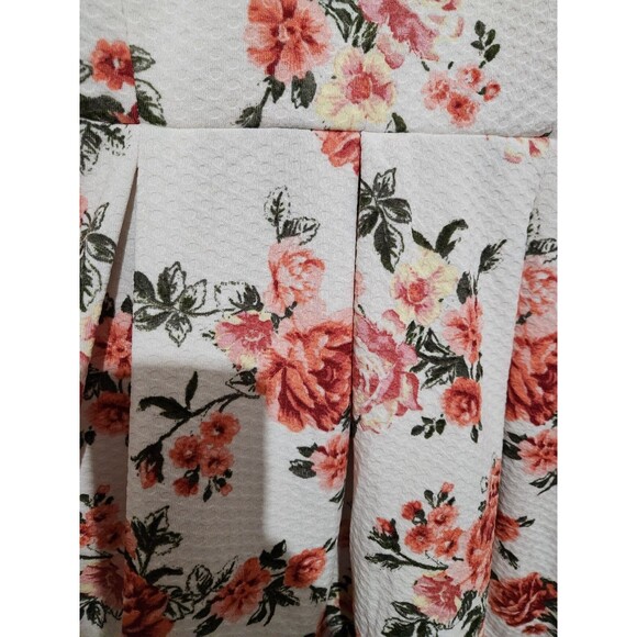 Rewind Formal Halter Floral Dress Juniors M Knee Length Cutout Back Pink Red - Picture 3 of 14